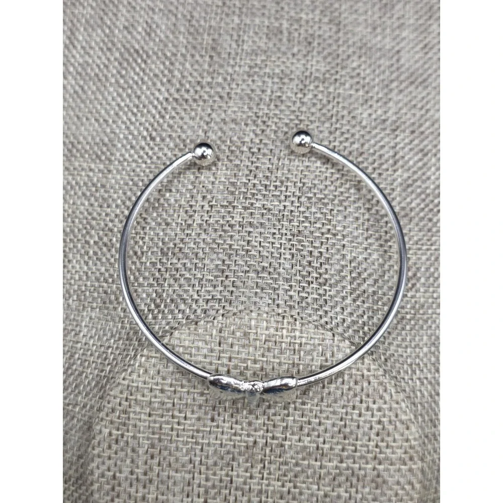 Bow Cuff Bangle Silver Tone Metal Open Circle Ribbon